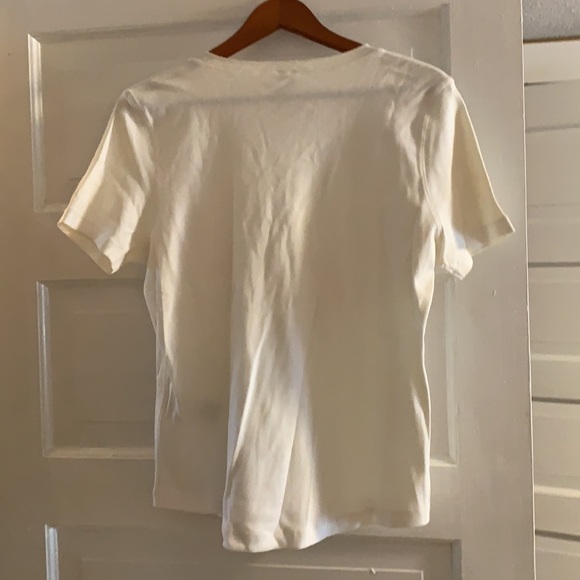 Super cute white T shirt with design NWOT - Picture 3 of 3